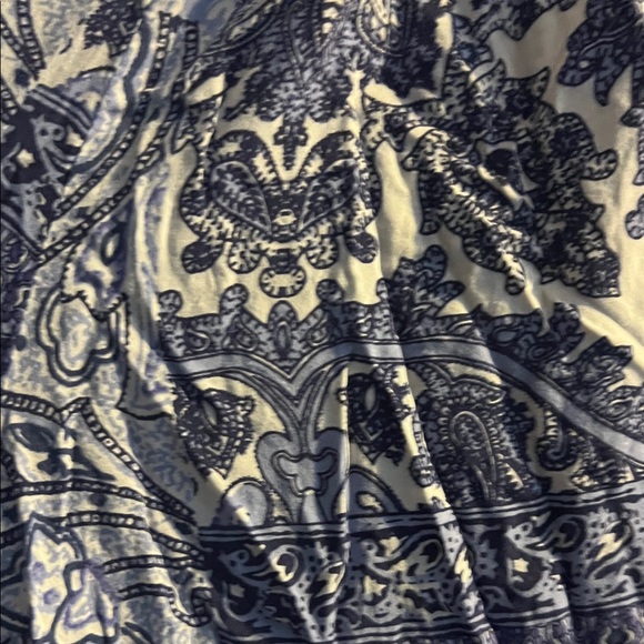 Artisan Ny Navy and White Floral Blouse - Picture 4 of 4